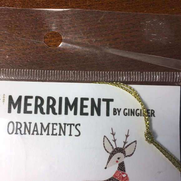 Gingiber Enamel Fox Ornament - Picture 6 of 6